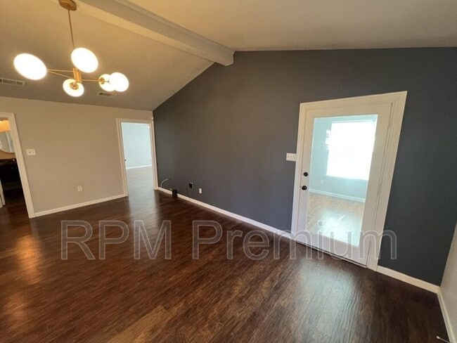 Foto del edificio - 10494 Wade Dr