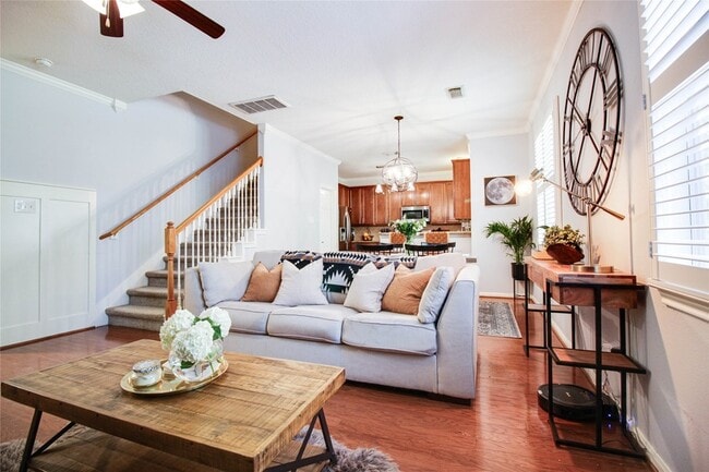 Photo - 1422 W 24th Street Unit Apartment