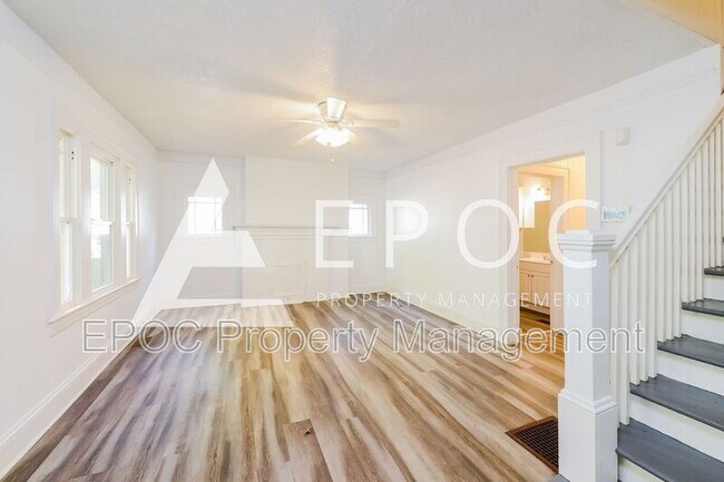 Foto del edificio - 2525 Greenway Ave NW