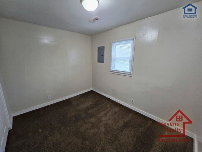 Foto del edificio - 425 S Cedar Ave