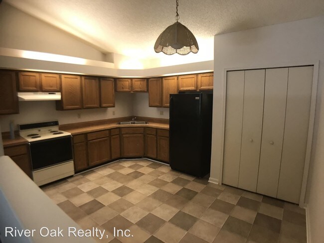 Building Photo - 3 br, 2 bath House - 1840 Yukon Court