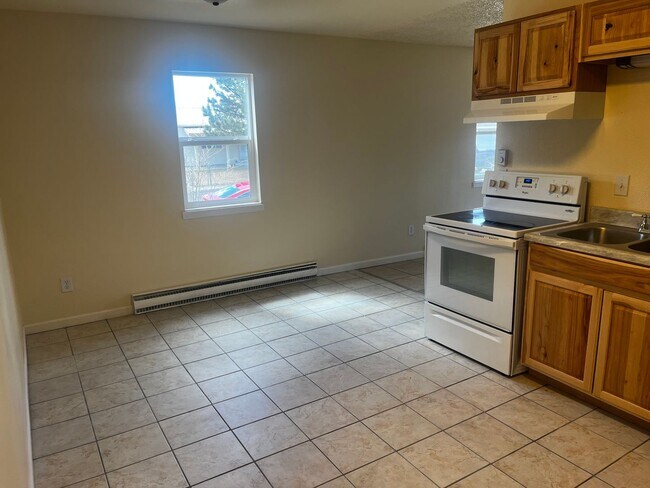 Foto del edificio - Pre-Leasing- House For Rent In Brush!