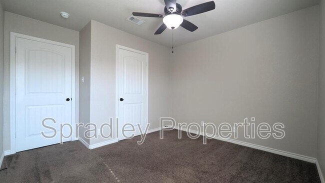 Foto del edificio - 505A Kacie Dr