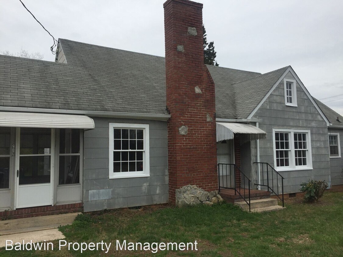 212 W Clemmonsville Rd, WinstonSalem, NC 27127 House Rental in