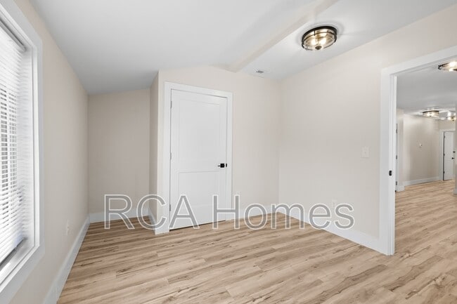 Building Photo - 1436 S New Jersey St