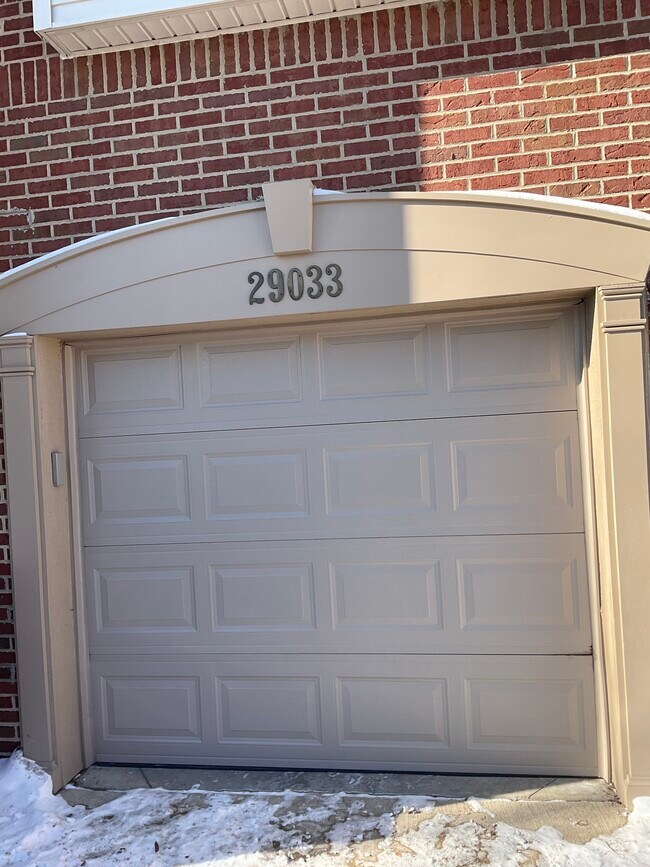 Foto del edificio - 29033 Whitby Dr