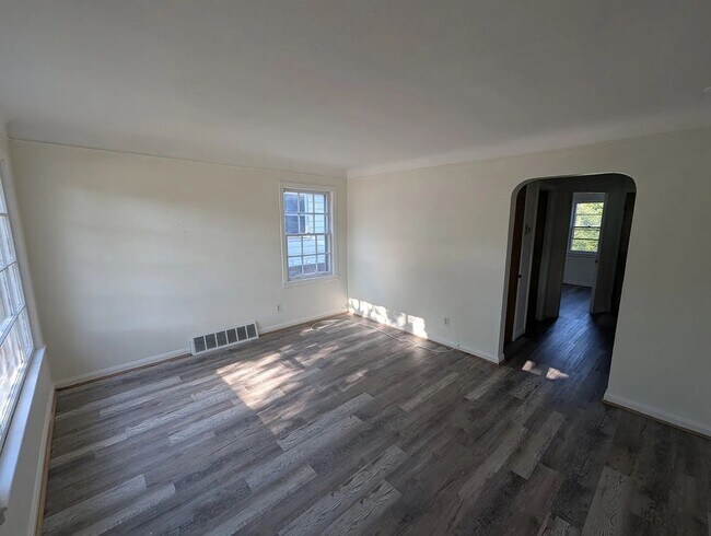 Foto del edificio - 3864 E 154th St