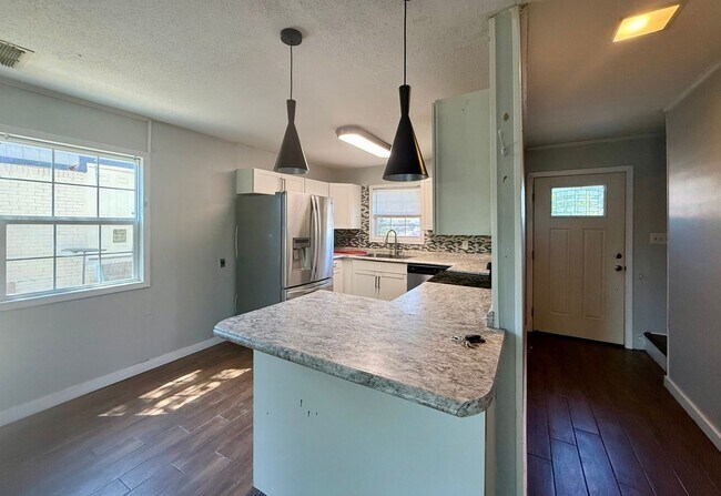 Foto del edificio - 2213 Spence Cir