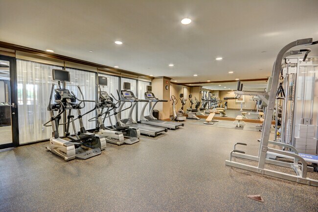 Building Photo - 200 E Palmetto Park Rd