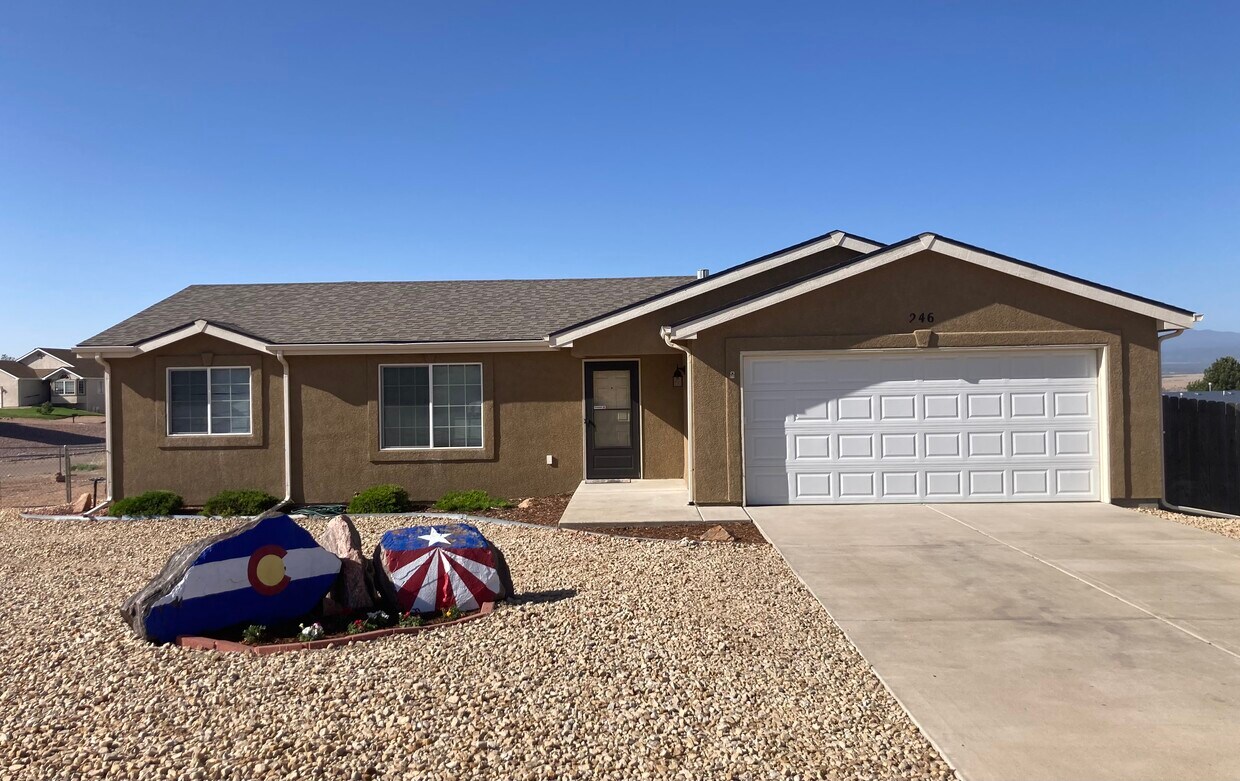 246 W Elgin Dr, Pueblo West, CO 81007 House Rental in Pueblo West, CO