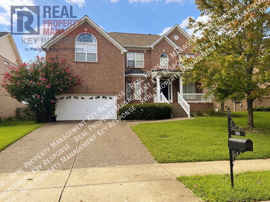 Primary Photo - Gorgeous 5 bedroom brick home in Chesapeak...