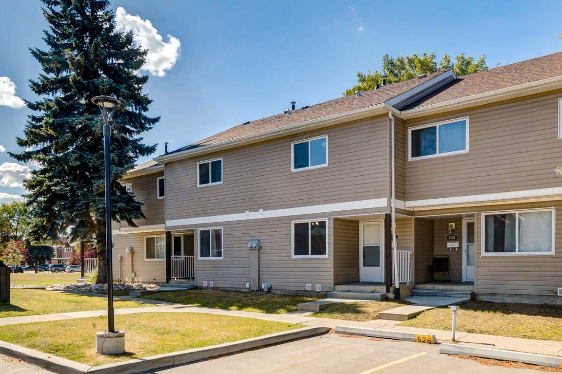 Primary Photo - Hartford County Townhomes