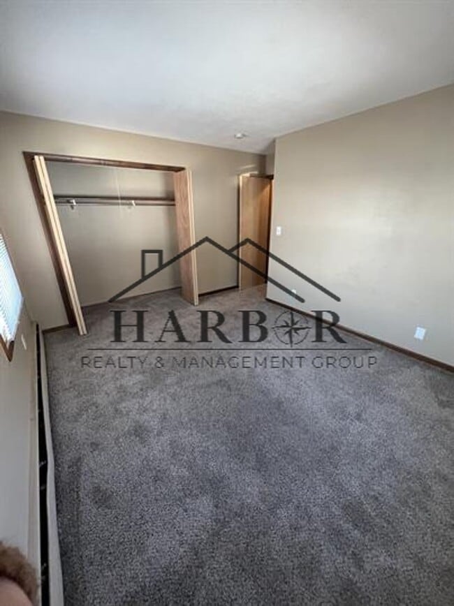 Foto del edificio - 200-204 11th Ave NW, Austin, MN