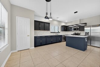 Building Photo - 21515 White Falls Ln