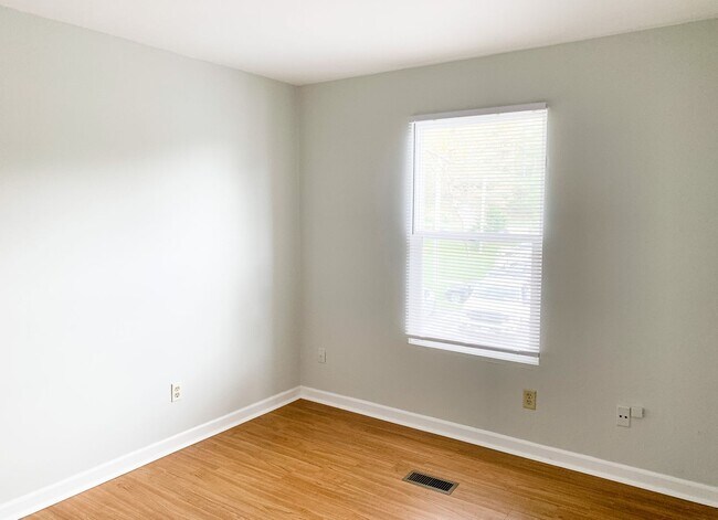 Foto del edificio - 181 Clover Valley Cir