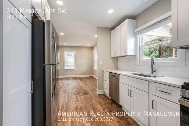 Foto del edificio - 313 Marion Ave SW