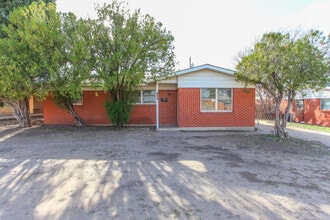 Building Photo - 1606 Oriole St