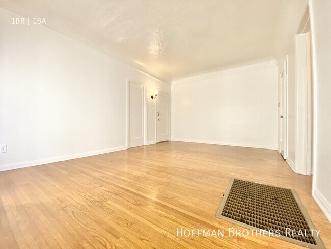 Foto del edificio - 351 N Sierra Bonita Ave