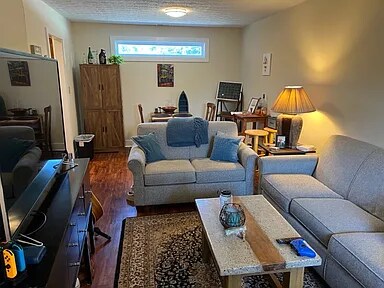 Foto del edificio - 1590 N Star Ave