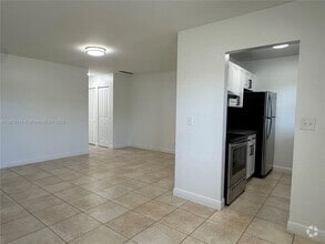 Building Photo - 5841 SW 36th Ct