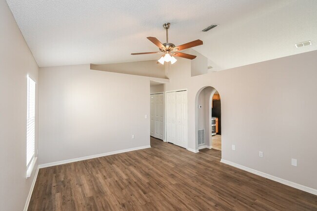 Building Photo - 6916 Playpark Trail W