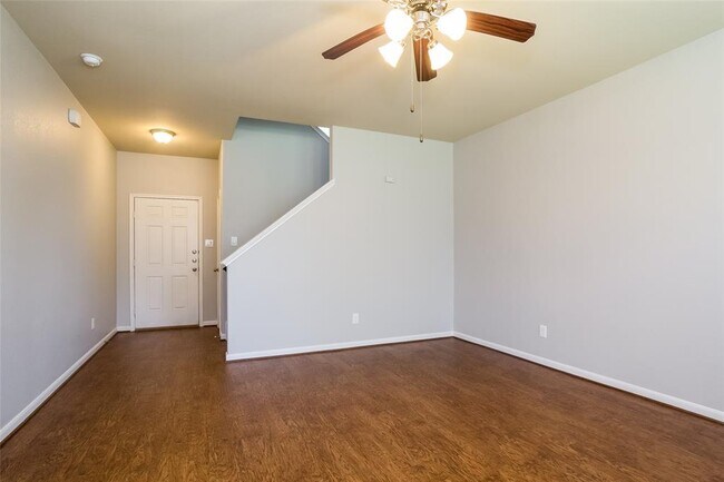 Building Photo - 15034 Silhouette Ridge Dr