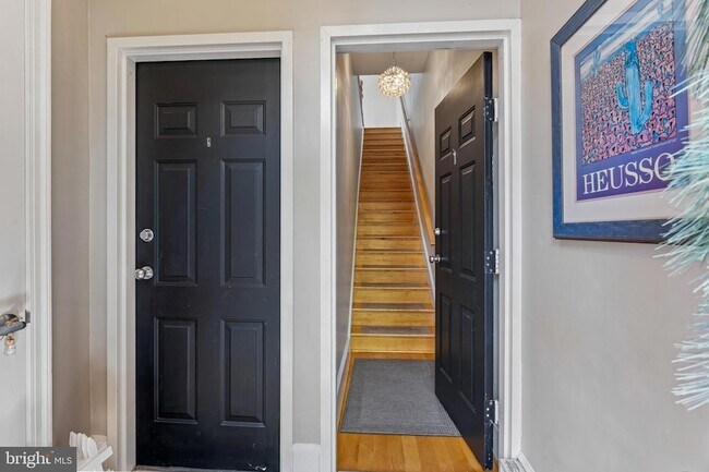 Foto del edificio - 1343 Q St NW