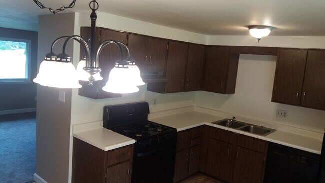 Foto del edificio - 1386 Lincoln Dr