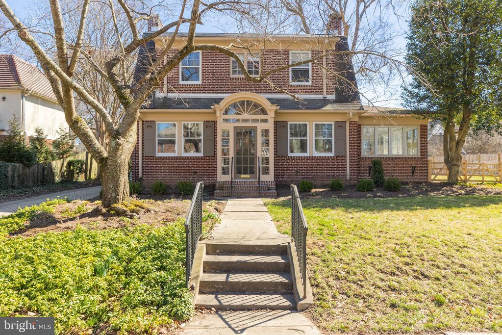 Foto principal - 732 Nottingham Rd