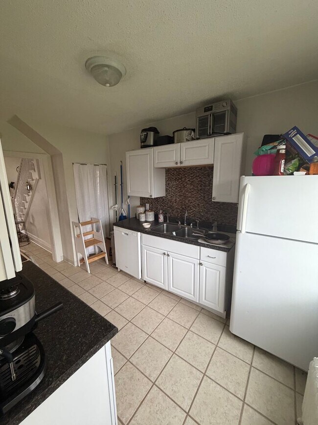 Foto del edificio - AVAILABLE December! - 3 Bed 1 Bath Home!