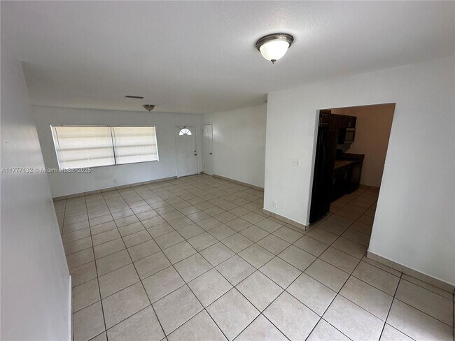Foto del edificio - 210 NW 18th St