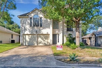 Building Photo - 6004 Mesa Verde Cir