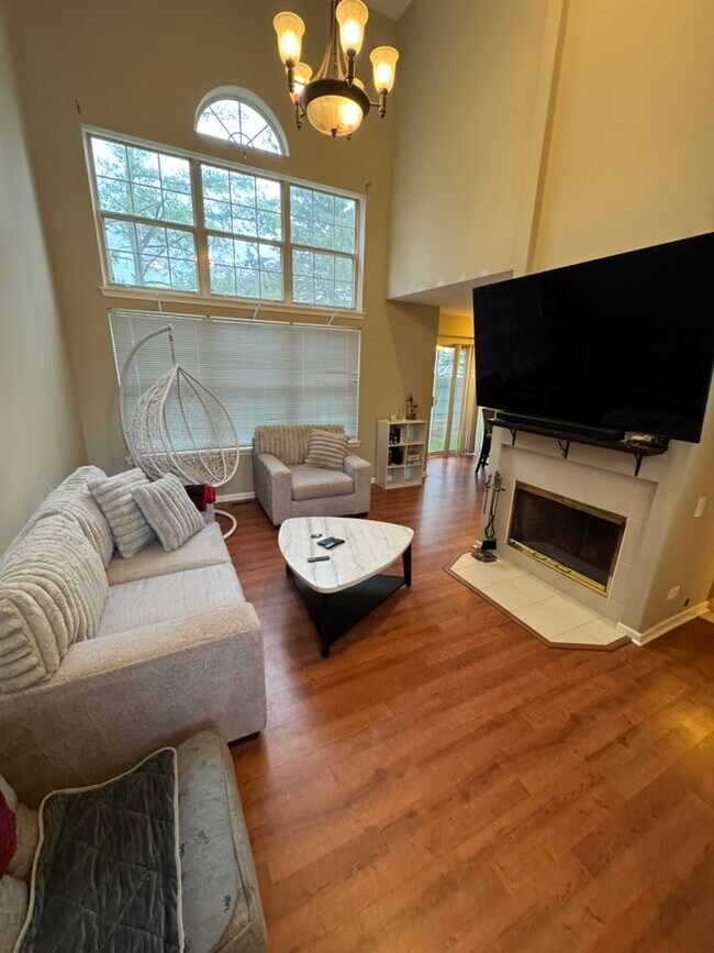Foto del edificio - 1135 Wickfield Ct