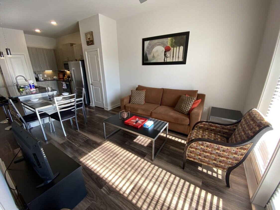 Foto principal - 13350 Dallas Pkwy