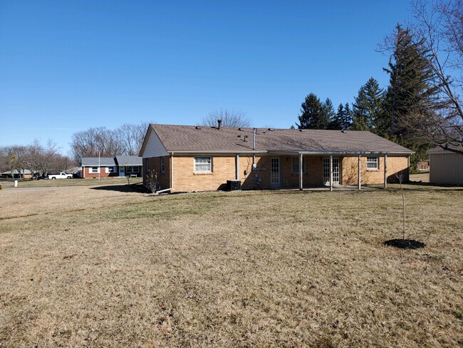 Building Photo - 4363 Tonawanda Trl