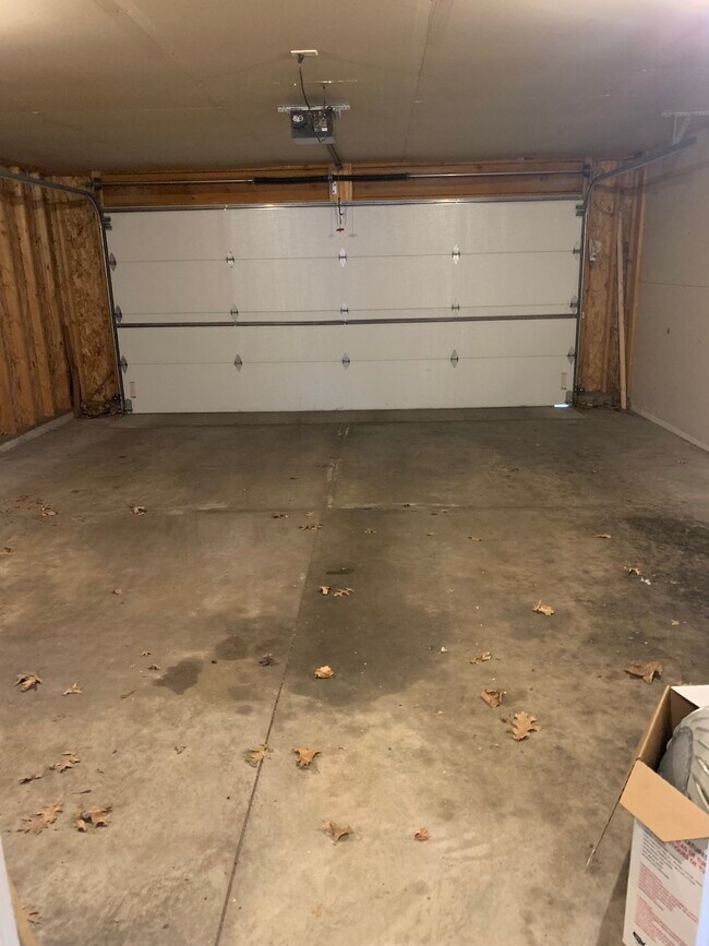 3563 E Meadows Pl, Eau Claire, WI 54701 Townhome Rentals in Eau