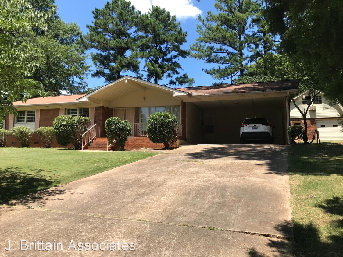 946 Boswell Dr, Oxford, AL 36203 House Rental in Oxford, AL