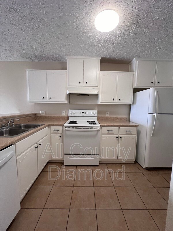Foto del edificio - 5226 Joshua Ln