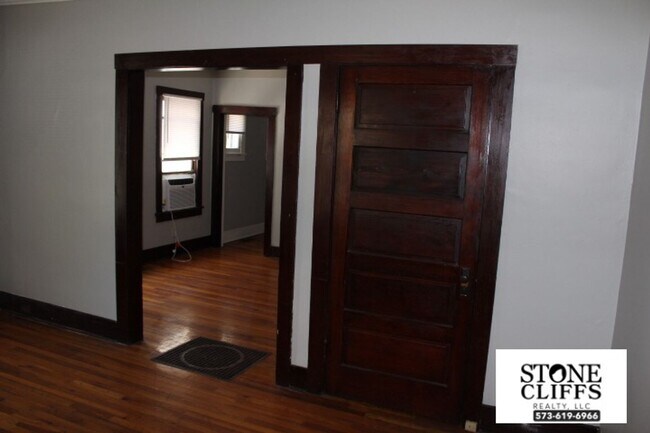 Foto del edificio - 1607 W Main St