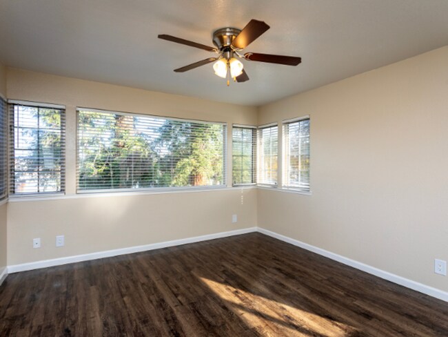 Interior Photo - Foxwood Apartments