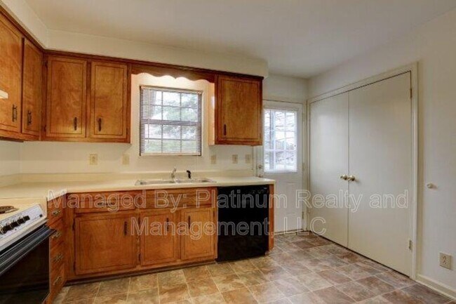 Foto del edificio - 1601 Minglewood Dr