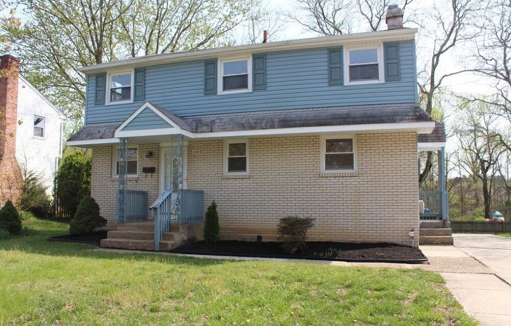 Primary Photo - 319 S Cummings Ave