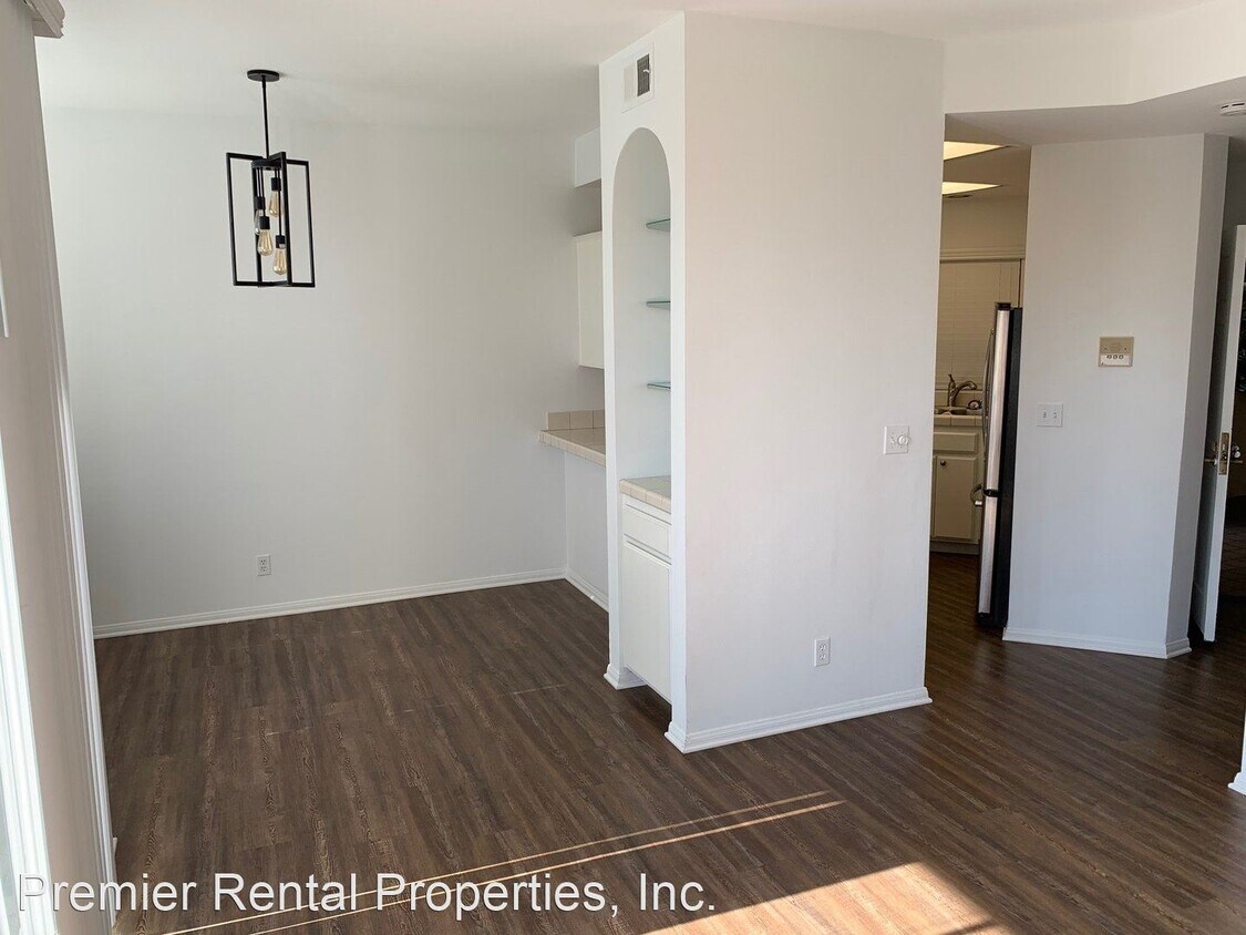 Foto principal - 3220 1st Ave