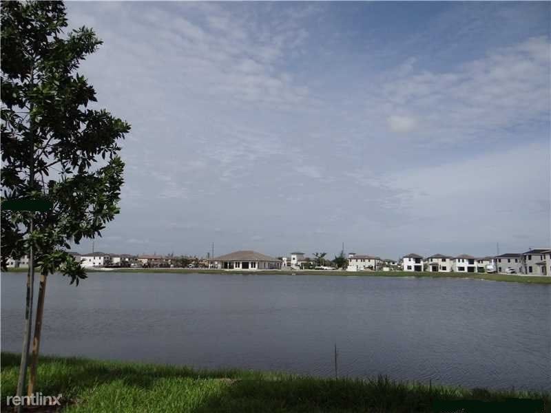 Building Photo - 3 br, 2.5 bath House - 3261 W 95th Ter # 3...