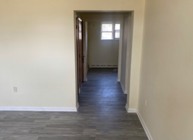Foto del edificio - 1069 Burnham Ave