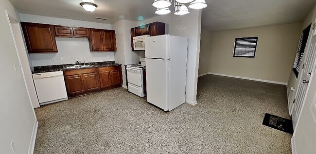 Foto del edificio - 4369 Royal Ivey Gardens Ct