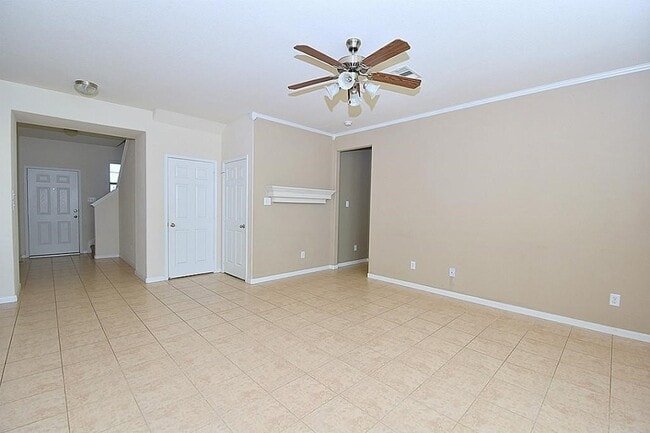 Building Photo - 1122 Larkfield Dr
