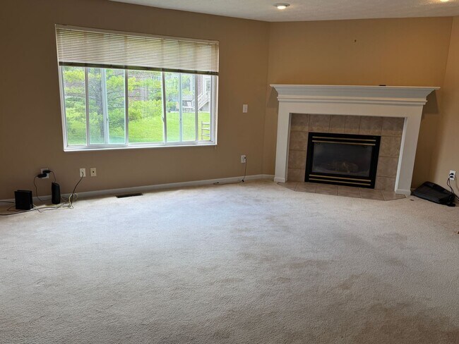Foto del edificio - Beautiful, two-story, 4 bedroom home in Springboro!