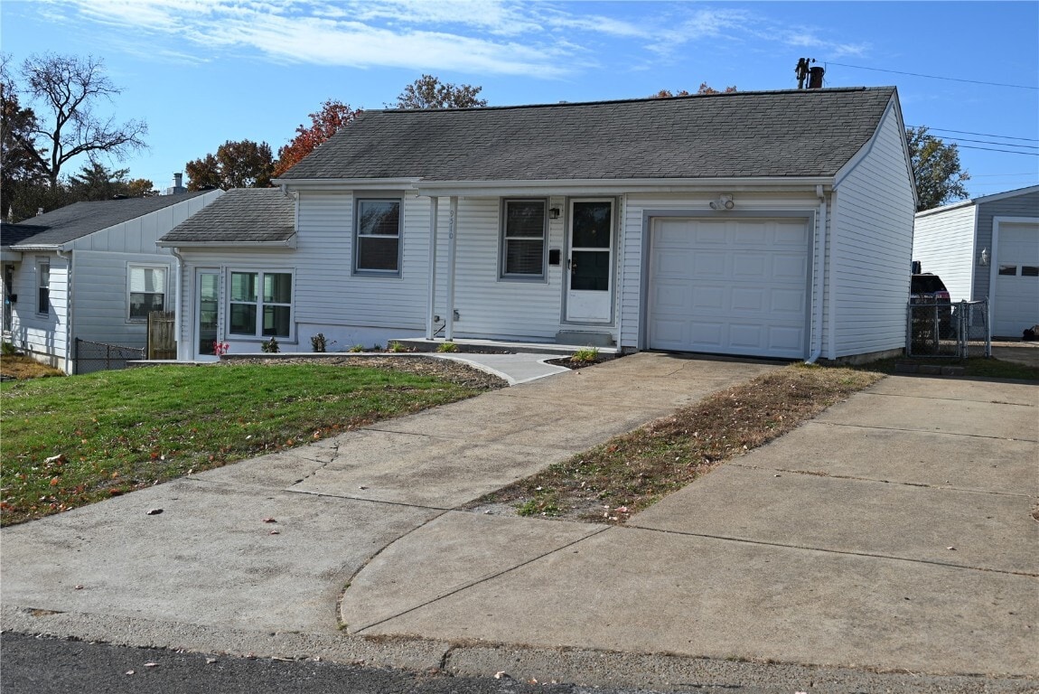 Primary Photo - 9510 Lydell Dr