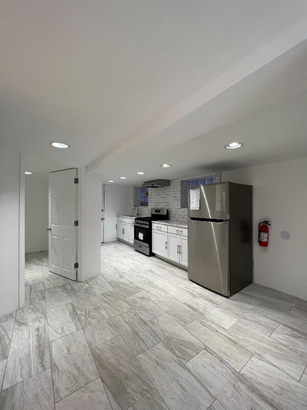 8140 S Vernon Ave Unit BSMT, Chicago, IL 60619 Room for Rent in